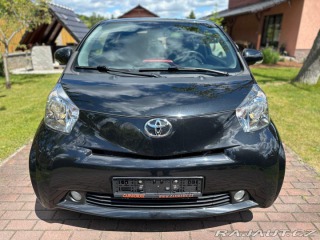 Toyota iQ 1.4 D4D 2011