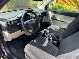 Toyota iQ 1.4 D4D 2011