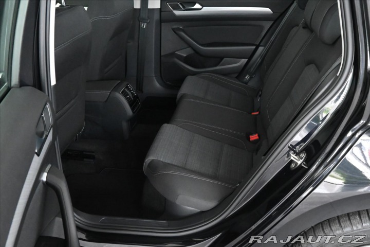 Volkswagen Passat 2,0 TDI 110 kW DSG BUSINE 2021