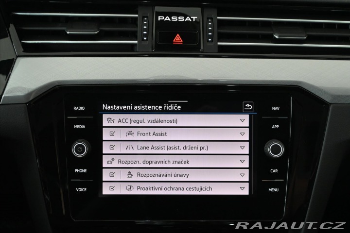 Volkswagen Passat 2,0 TDI 110 kW DSG BUSINE 2021