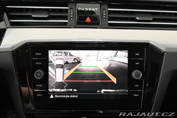 Volkswagen Passat 2,0 TDI 110 kW DSG BUSINE 2021