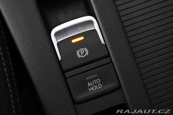 Volkswagen Passat 2,0 TDI 110 kW DSG BUSINE 2021
