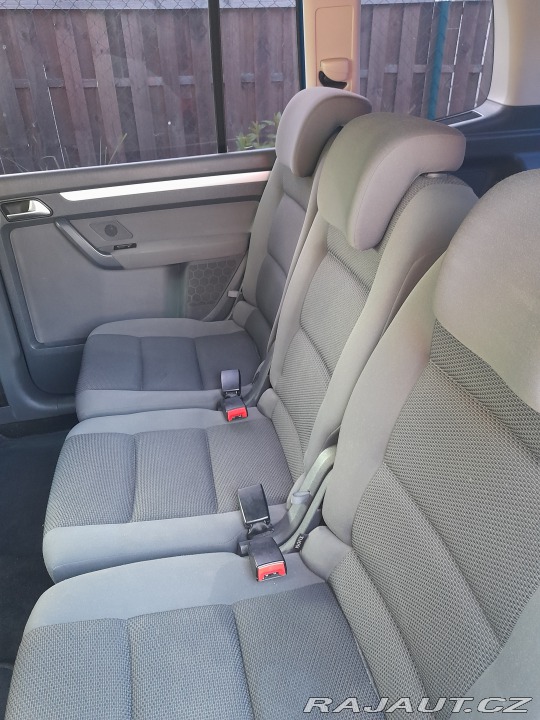 Volkswagen Touran 2011