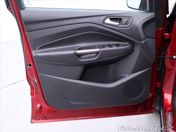 Ford Kuga 2,0 TDCi 110kW AWD CZ Tit 2019