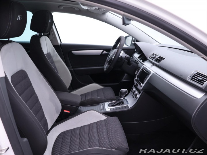 Volkswagen Passat 2,0 TDI 130kW DSG CZ Xeno 2014