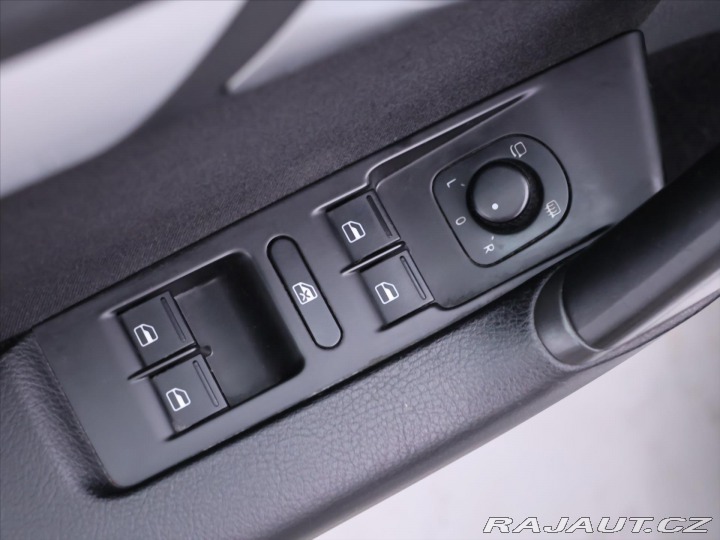 Volkswagen Passat 2,0 TDI 130kW DSG CZ Xeno 2014