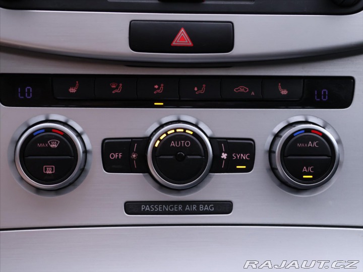 Volkswagen Passat 2,0 TDI 130kW DSG CZ Xeno 2014
