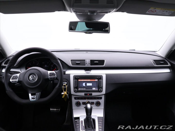 Volkswagen Passat 2,0 TDI 130kW DSG CZ Xeno 2014