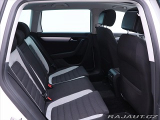 Volkswagen Passat 2,0 TDI 130kW DSG CZ Xeno 2014