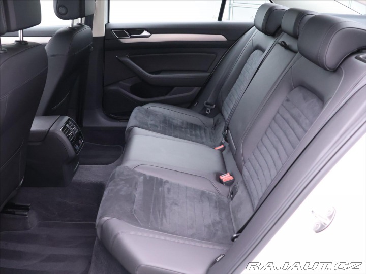 Volkswagen Passat 2,0 TSI 200kW DSG CZ R-li 2019