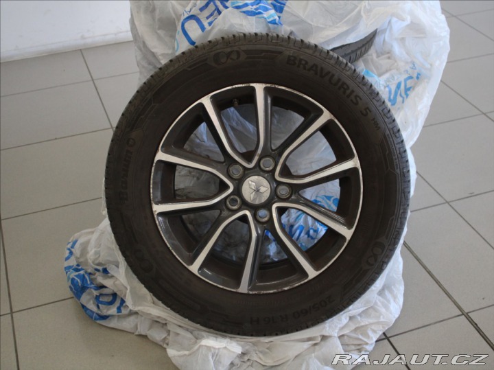 Mitsubishi Lancer 1,6 MIVEC 86kW Invite 1.m 2016