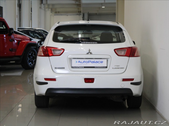 Mitsubishi Lancer 1,6 MIVEC 86kW Invite 1.m 2016