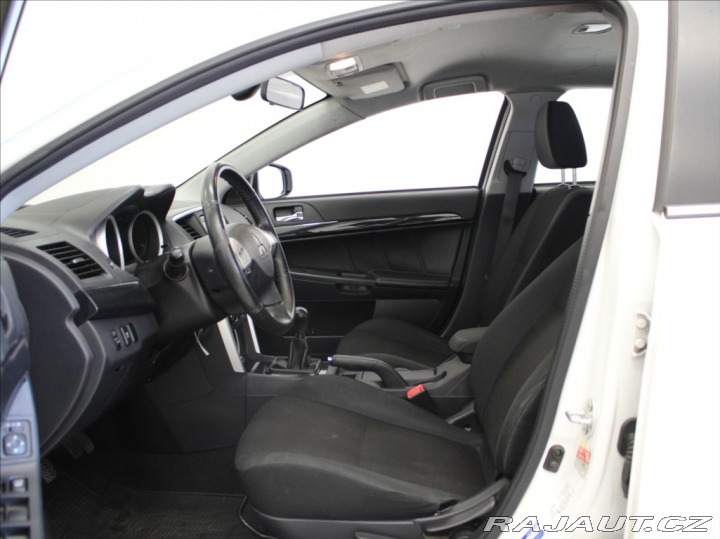 Mitsubishi Lancer 1,6 MIVEC 86kW Invite 1.m 2016