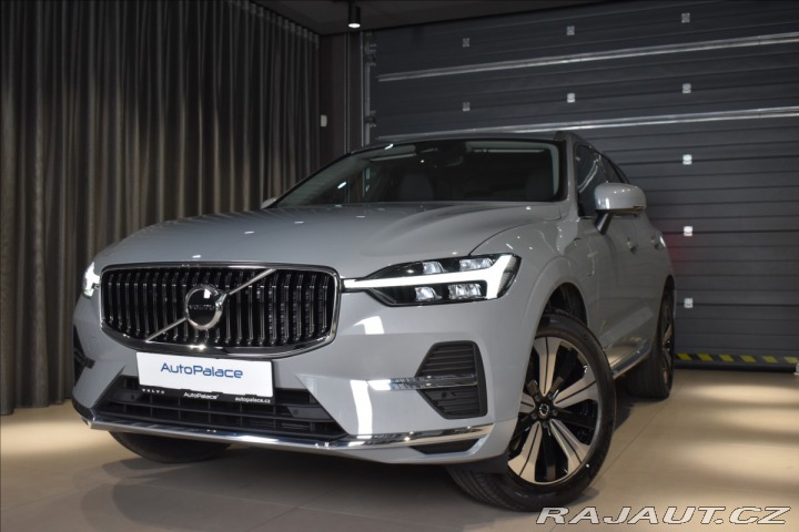 Volvo XC60 2,0 T6 AWD Plus Bright 2025