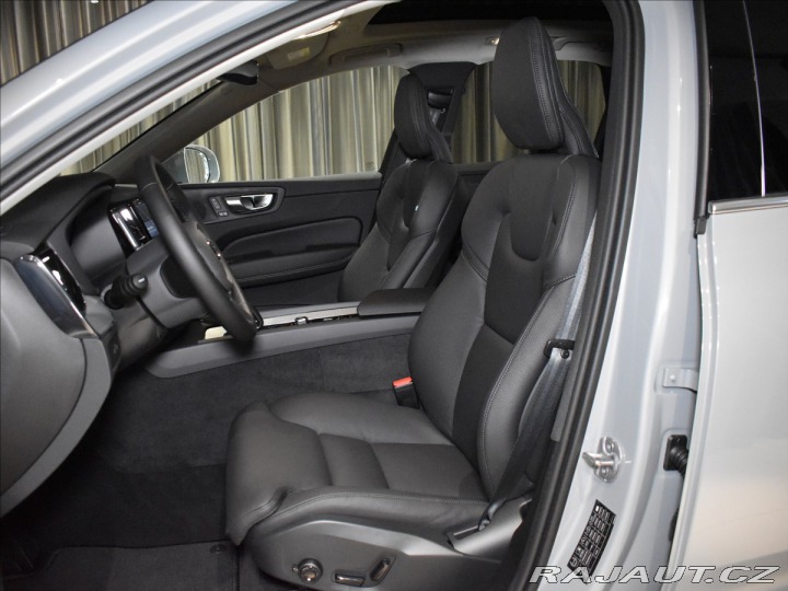 Volvo XC60 2,0 T6 AWD Plus Bright 2025
