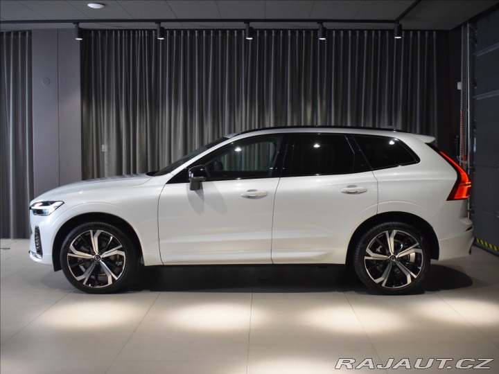Volvo XC60 2,0 B4 AWD Plus Dark 2024