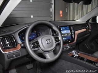 Volvo XC60 2,0 B4 AWD  Plus Dark 2024