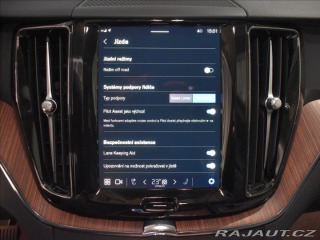 Volvo XC60 2,0 B4 AWD  Plus Dark 2024