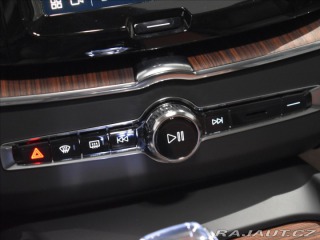 Volvo XC60 2,0 B4 AWD  Plus Dark 2024