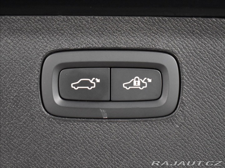 Volvo XC90 2,0 B5 AWD Plus Ventilace 2024