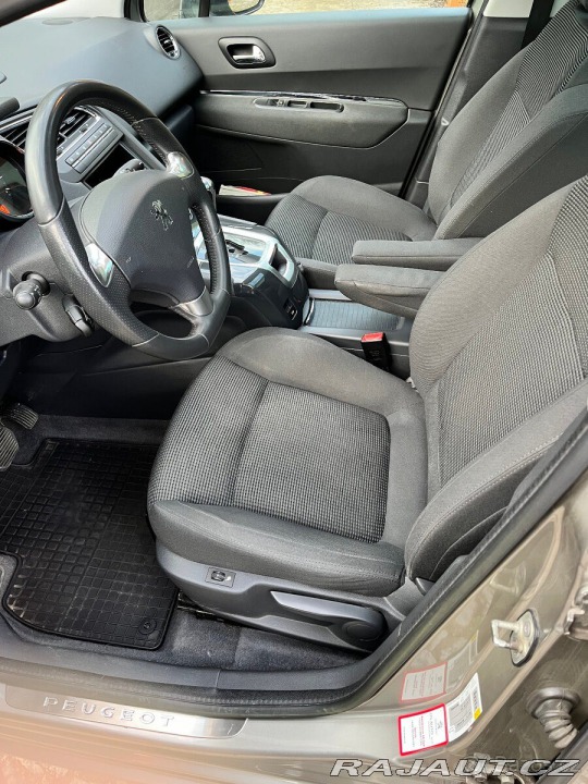 Peugeot 5008 2,0 HDi Allure 2013