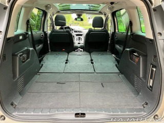 Peugeot 5008 2,0 HDi Allure 2013