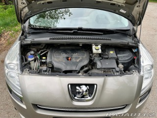 Peugeot 5008 2,0 HDi Allure 2013
