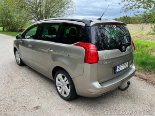 Peugeot 5008 2,0 HDi Allure 2013