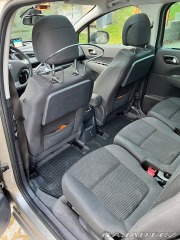 Peugeot 5008 2,0 HDi Allure 2013