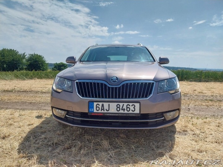 Škoda Superb 2,0 103 KW navi ,Xenon, 2013