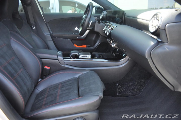 Mercedes-Benz A 250 AMG 4MATIC ČR LED 1M 2019
