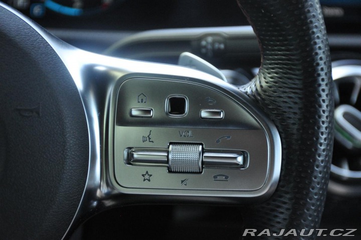 Mercedes-Benz A 250 AMG 4MATIC ČR LED 1M 2019