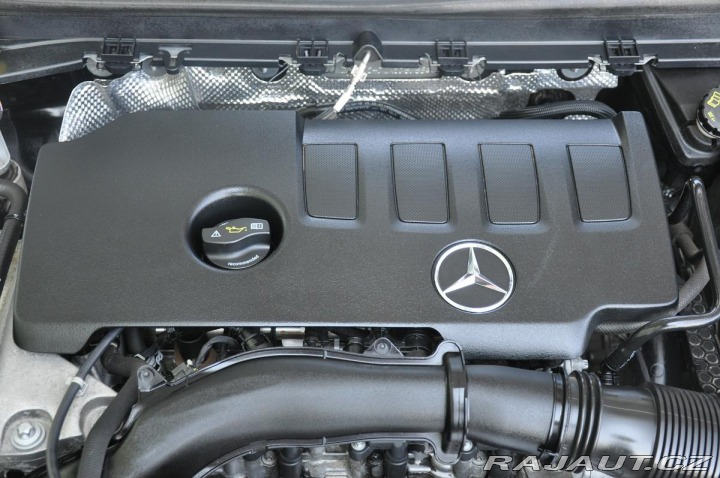 Mercedes-Benz A 250 AMG 4MATIC ČR LED 1M 2019