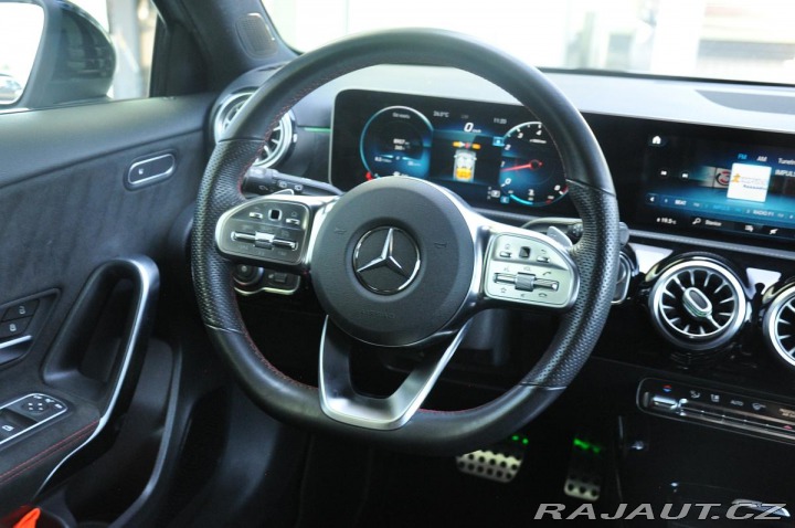 Mercedes-Benz A 250 AMG 4MATIC ČR LED 1M 2019