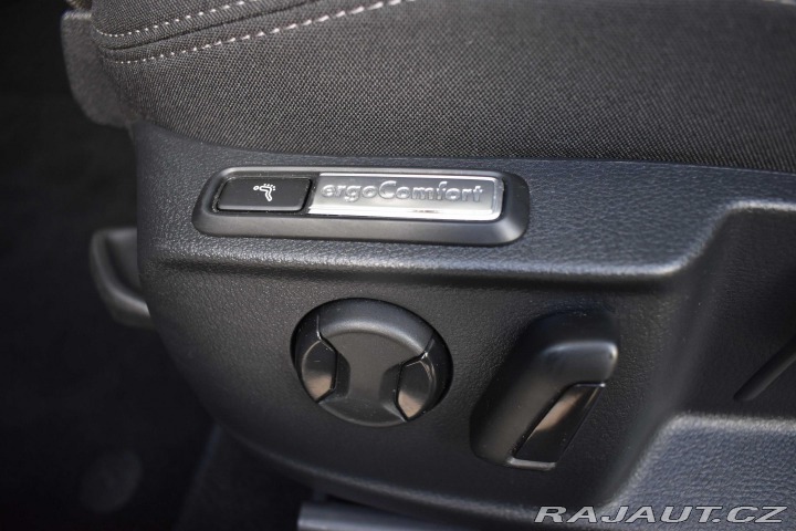 Volkswagen Passat 2.0 TDI 140 DSG*4x4*TAŽNÉ 2020