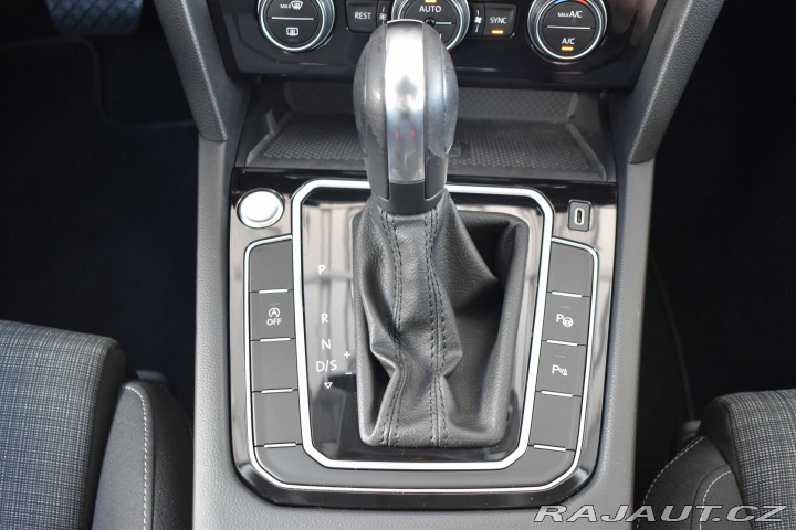 Volkswagen Passat 2.0 TDI 140 DSG*4x4*TAŽNÉ 2020