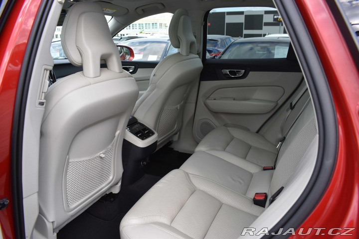 Volvo XC60 INSCRIPTION*REZERVACE* 2017