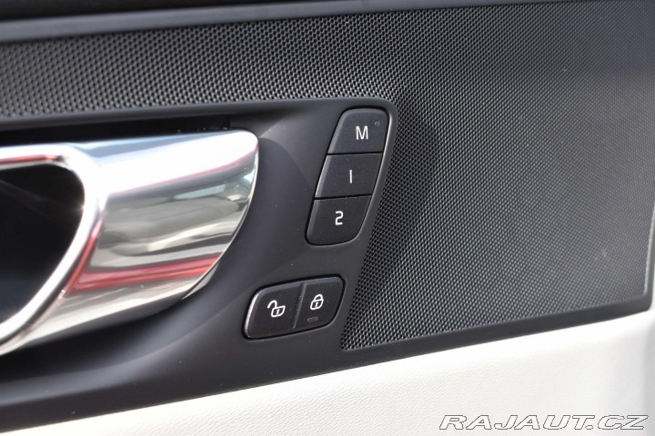 Volvo XC60 INSCRIPTION*REZERVACE* 2017