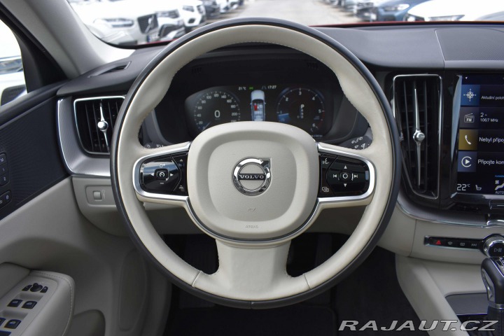 Volvo XC60 INSCRIPTION*REZERVACE* 2017