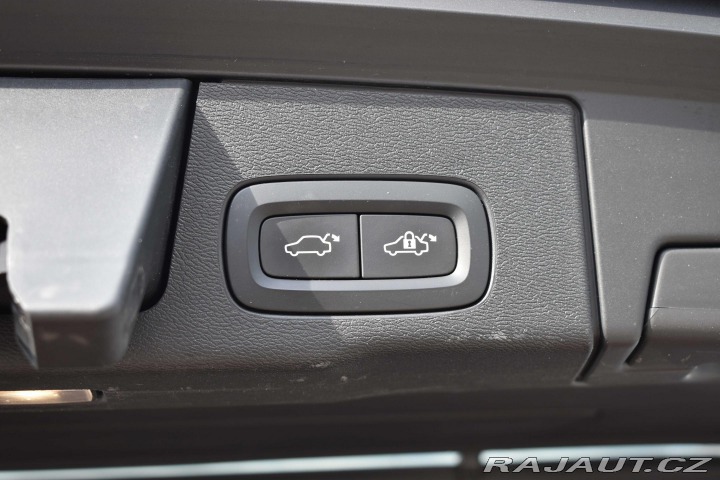 Volvo XC60 INSCRIPTION*REZERVACE* 2017