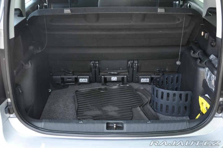 Škoda Yeti 1.2TSi 81kW 2xKOLA AUT A/ 2015