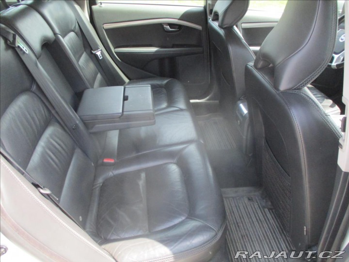 Volvo XC70 2,4 D4 CROSSCOUNTRY AWD G 2013