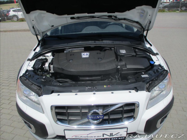 Volvo XC70 2,4 D4 CROSSCOUNTRY AWD G 2013