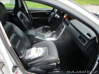 Volvo XC70 2,4 D4 CROSSCOUNTRY AWD G 2013