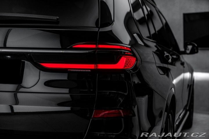 BMW X7 40i xD M-Sport Individual 1800