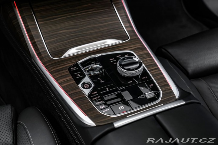 BMW X7 40i xD M-Sport Individual 1800