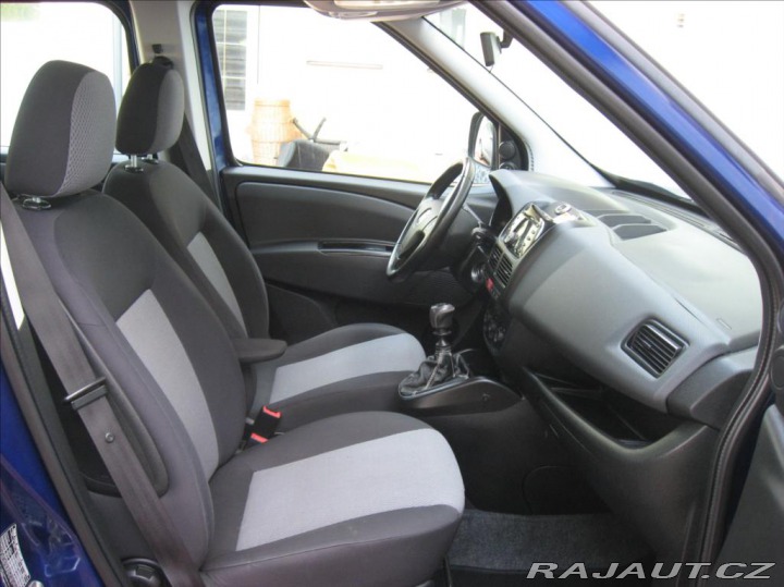 Fiat Dobló 1,6 MJT 105PS Emotion Pa 2012