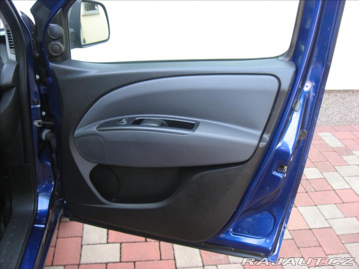 Fiat Dobló 1,6 MJT 105PS Emotion Pa 2012