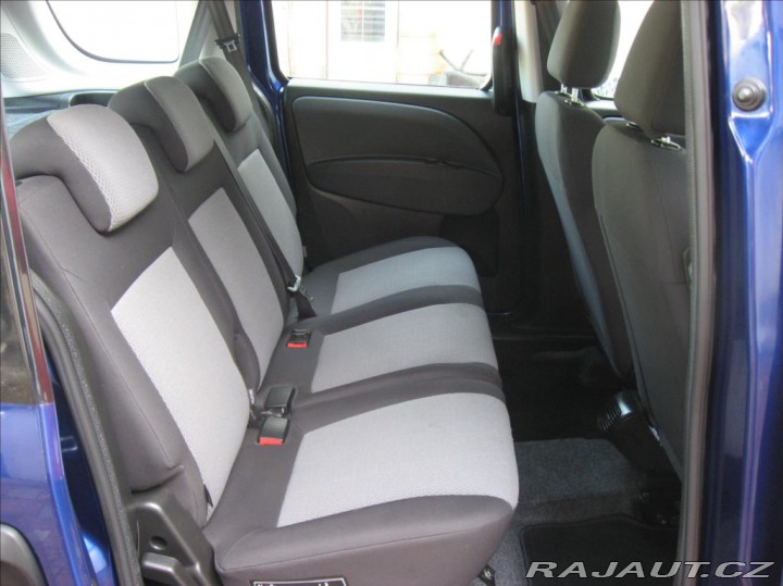 Fiat Dobló 1,6 MJT 105PS Emotion Pa 2012