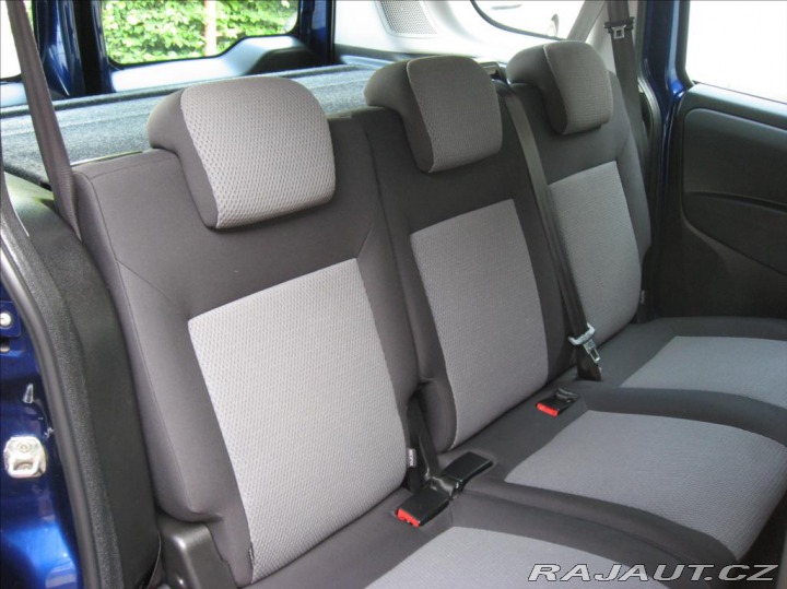 Fiat Dobló 1,6 MJT 105PS Emotion Pa 2012